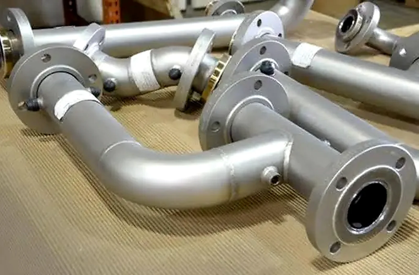 Spools prefabricados, fittings y flanges para piping industrial